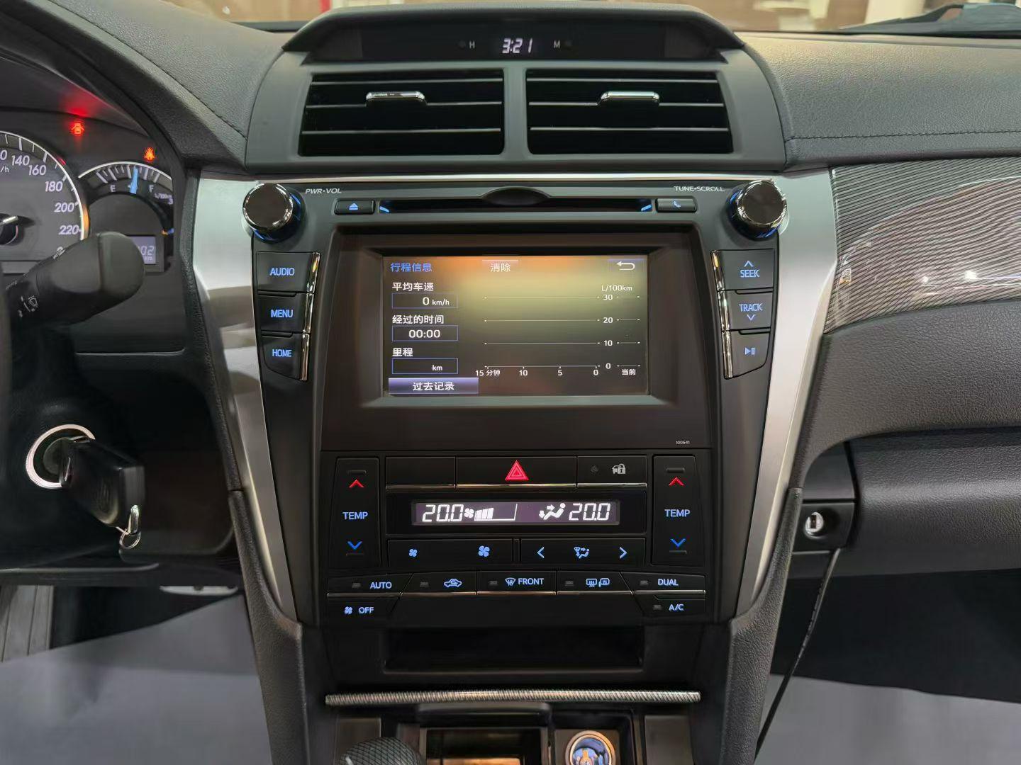 Toyota Camry 2015 thumb 4