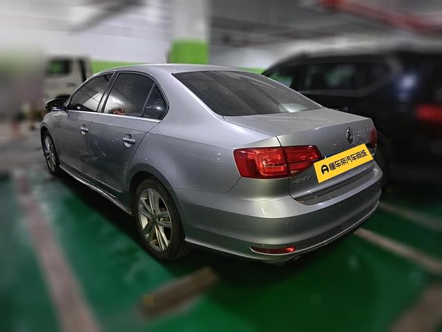 Volkswagen Sagitar 2018 thumb 4