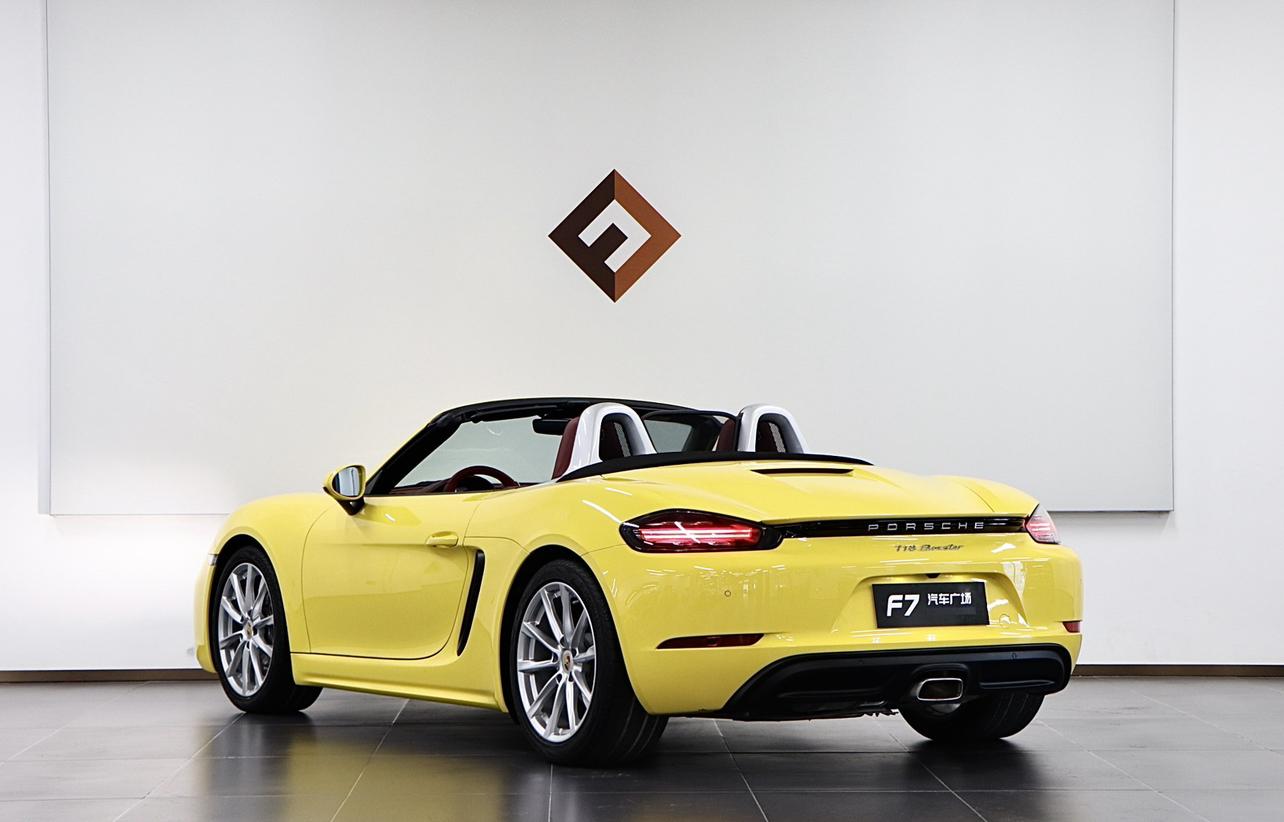 Porsche 718 2022 thumb 3