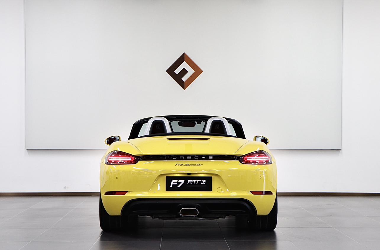 Porsche 718 2022 thumb 4