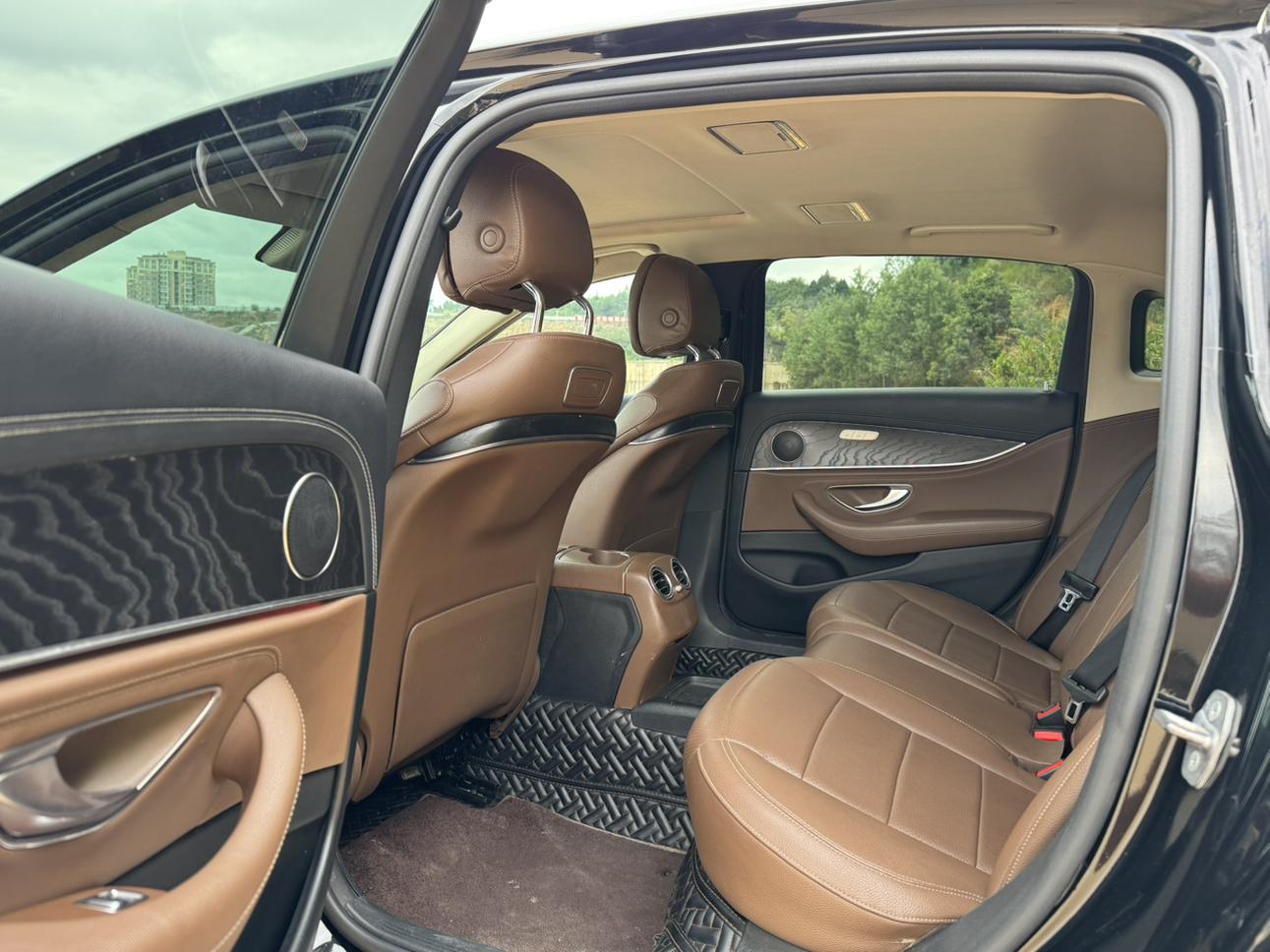 Mercedes-Benz E-Класс 2016 thumb 7