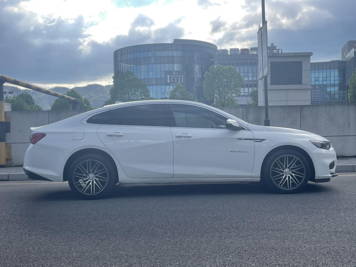 Chevrolet Malibu 2018 thumb 5
