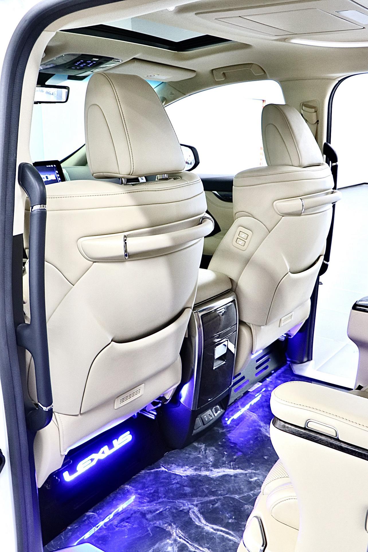 Toyota Vellfire 2021 thumb 8