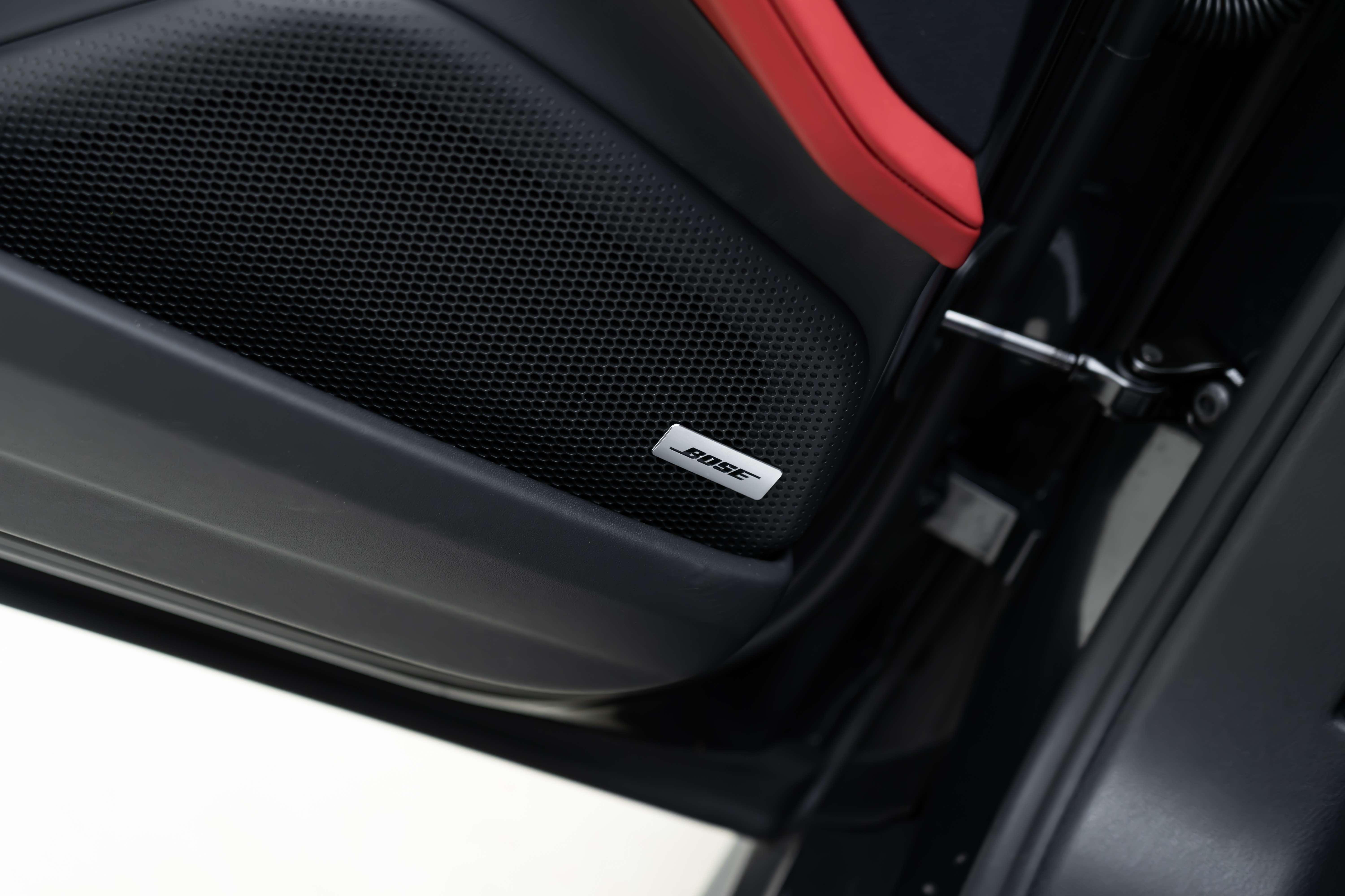 Porsche Panamera 2025 thumb 11