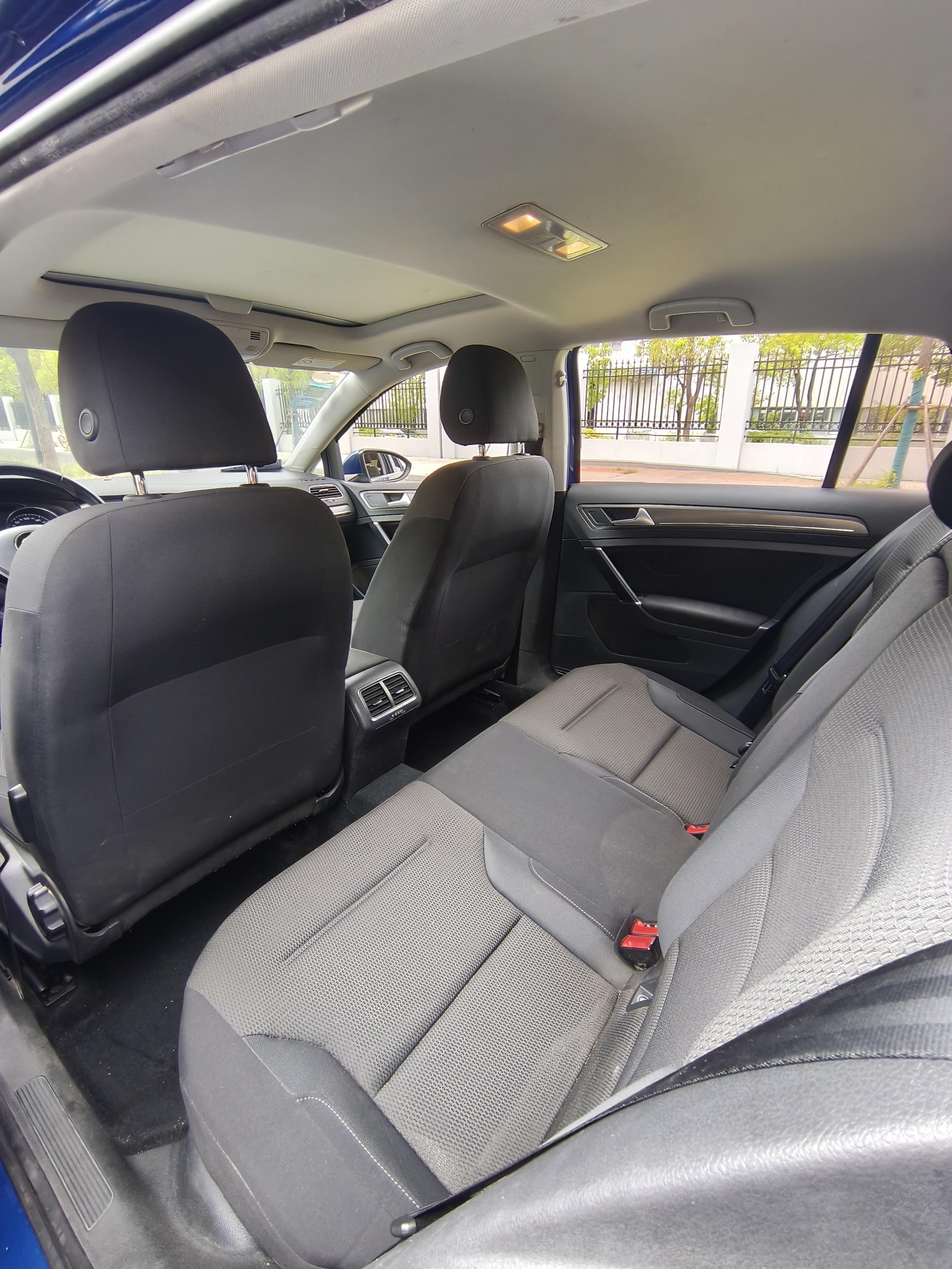Volkswagen Golf Sportsvan 2015 thumb 7
