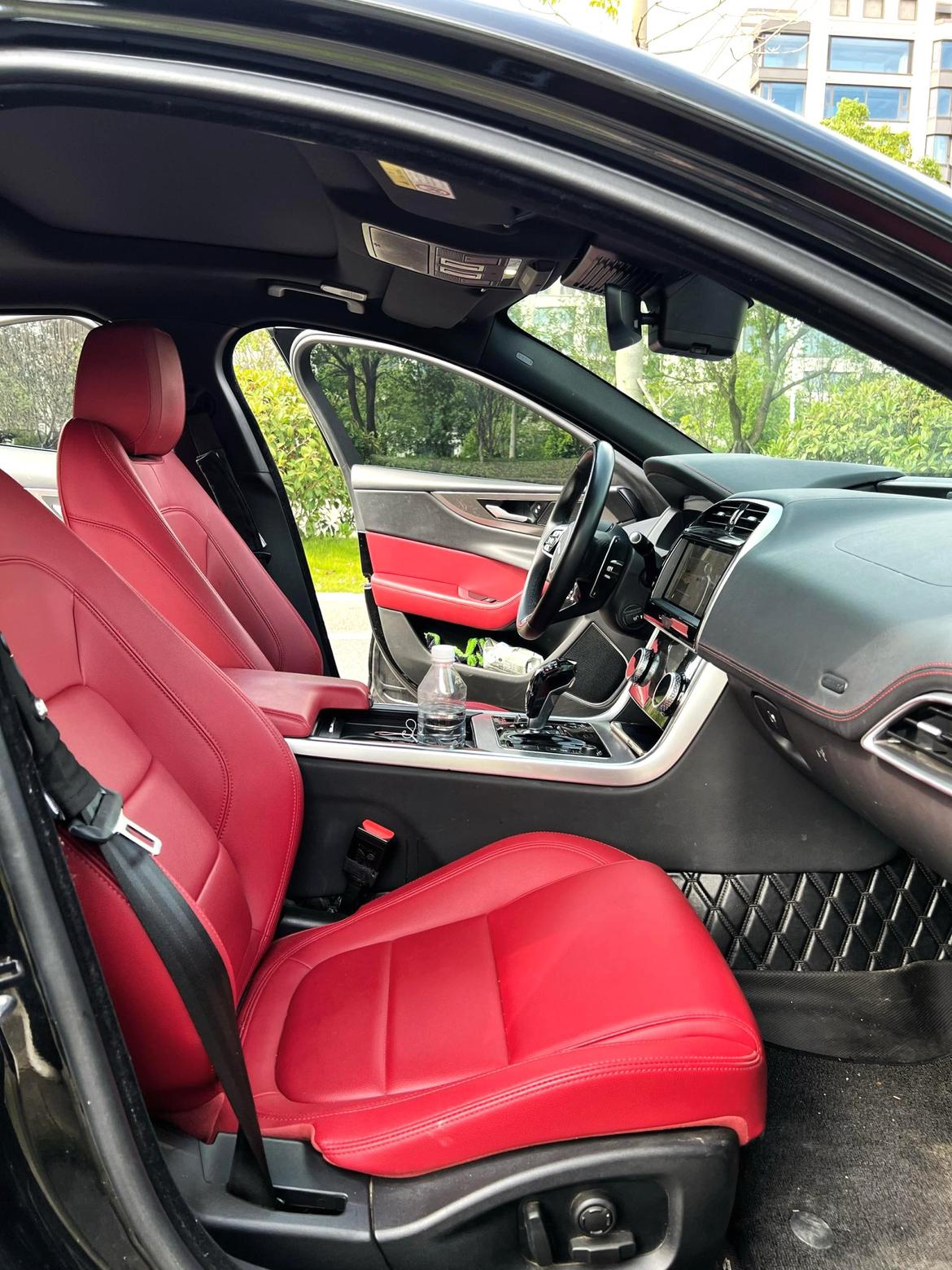 Jaguar XEL 2024 thumb 6