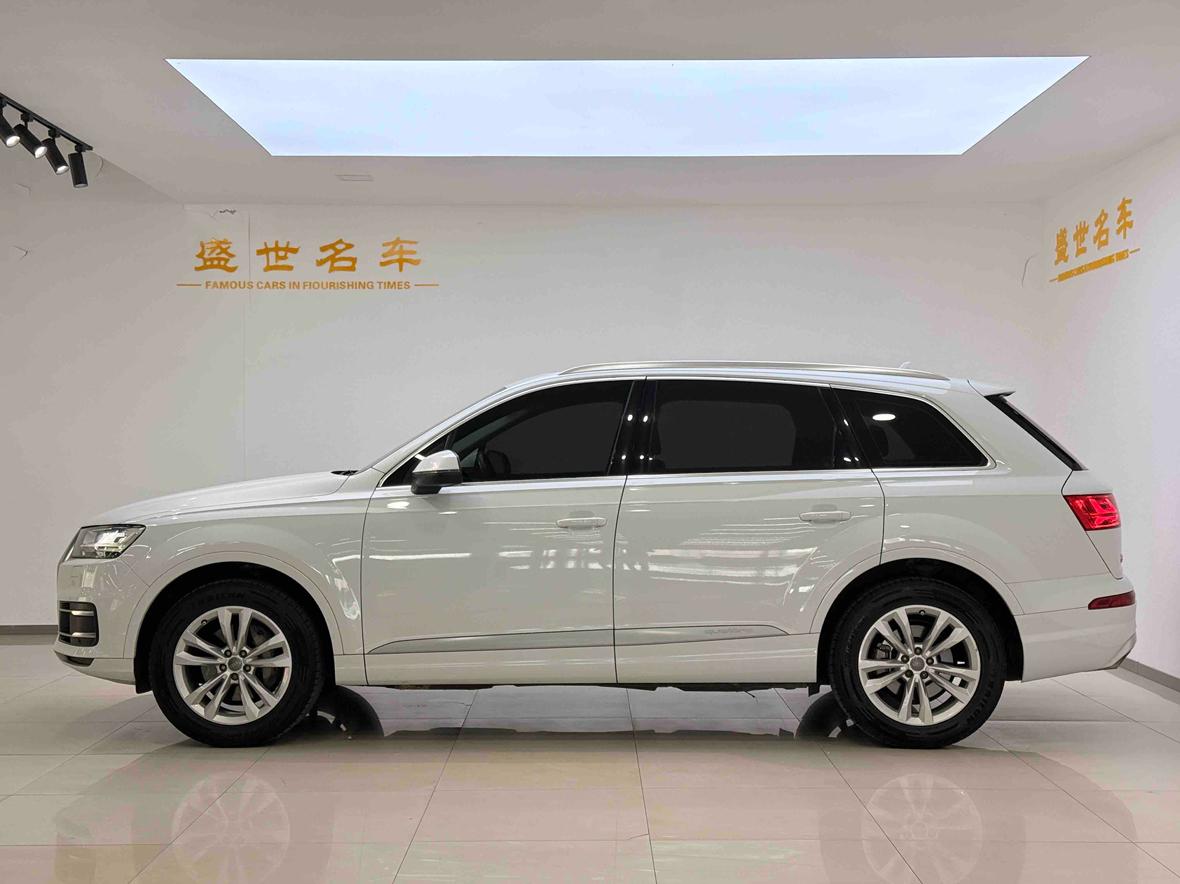 Audi Q7 2019 thumb 2