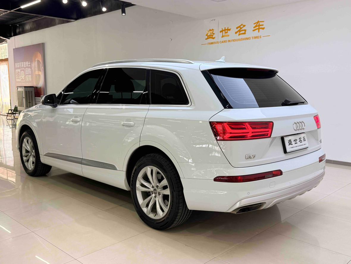 Audi Q7 2019 thumb 3
