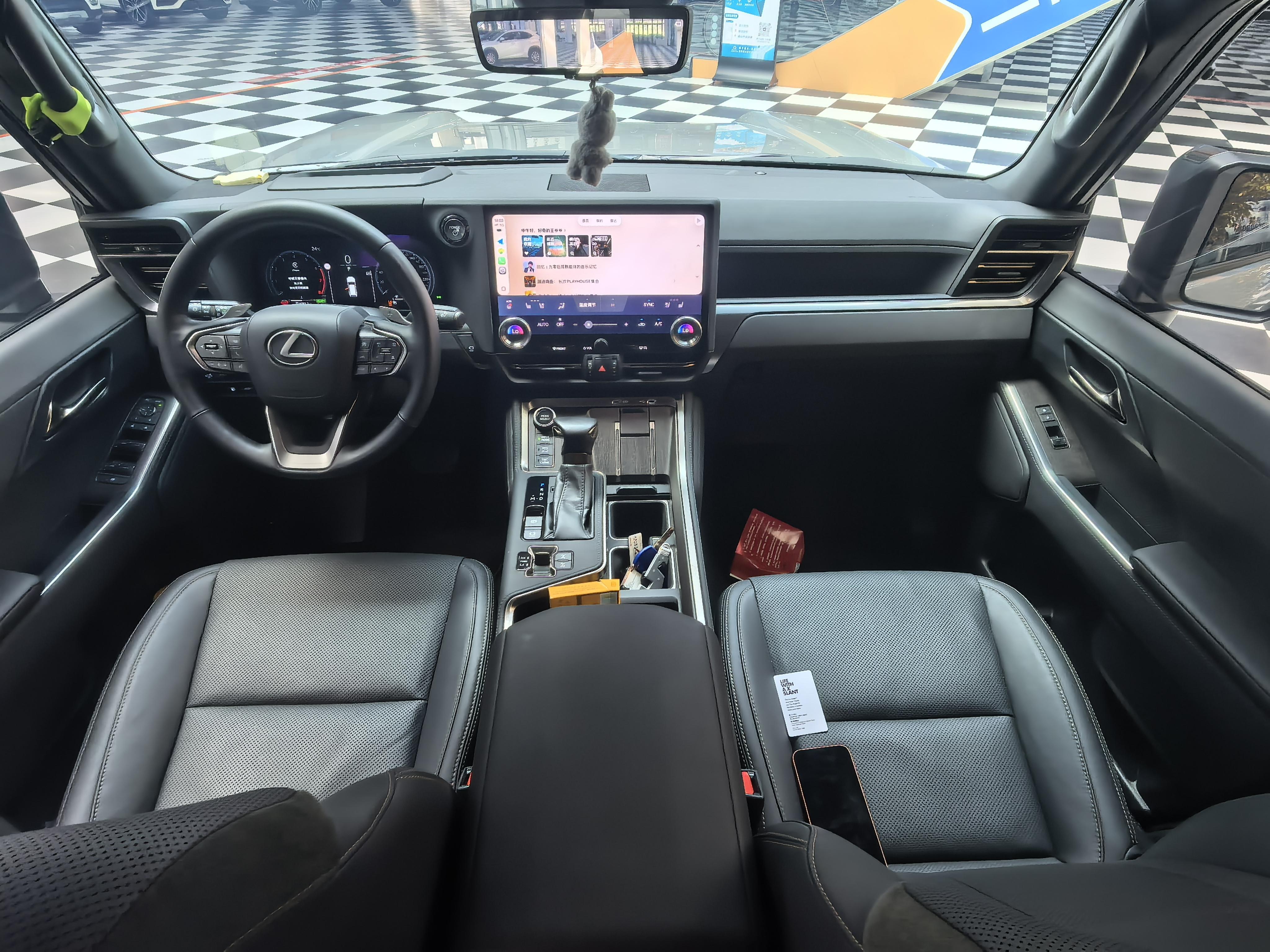Lexus GX 2024 thumb 5