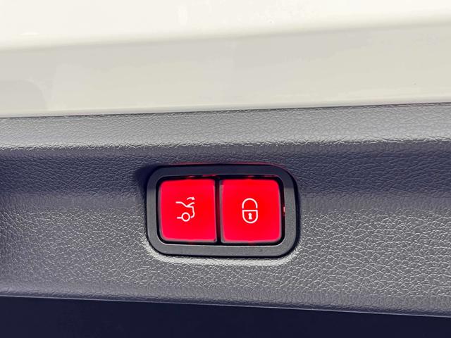 Mercedes-Benz EQE 2022 thumb 9