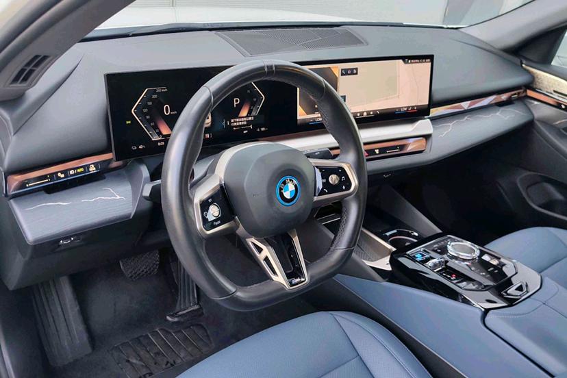 BMW i5 2024 thumb 12