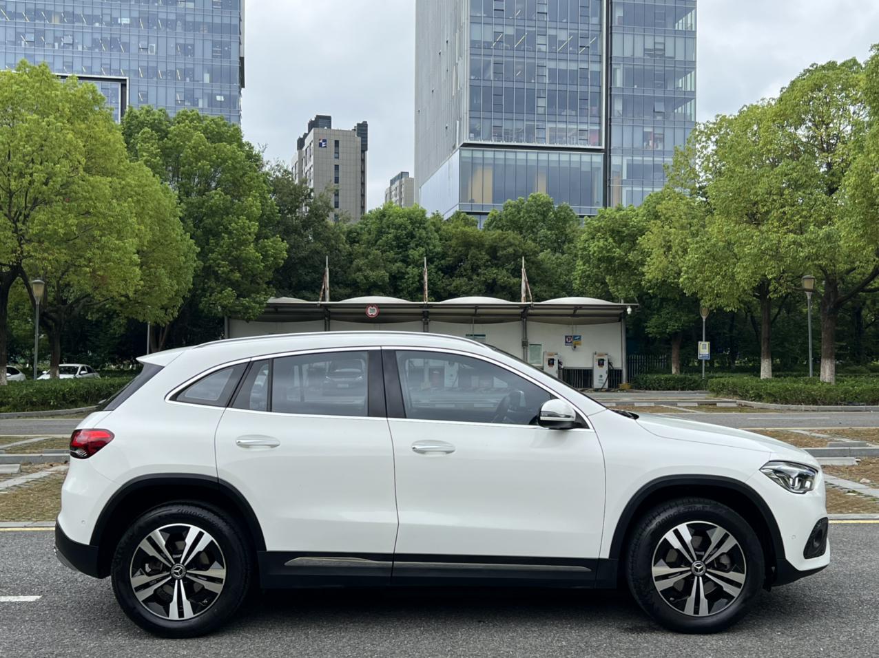 Mercedes-Benz GLA 2022 thumb 6