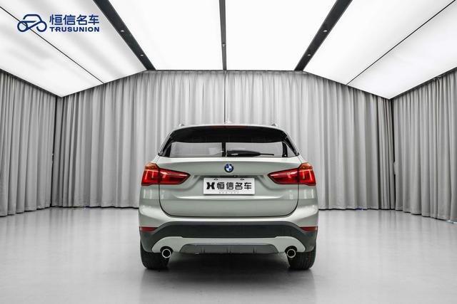 BMW X1 2018 thumb 3