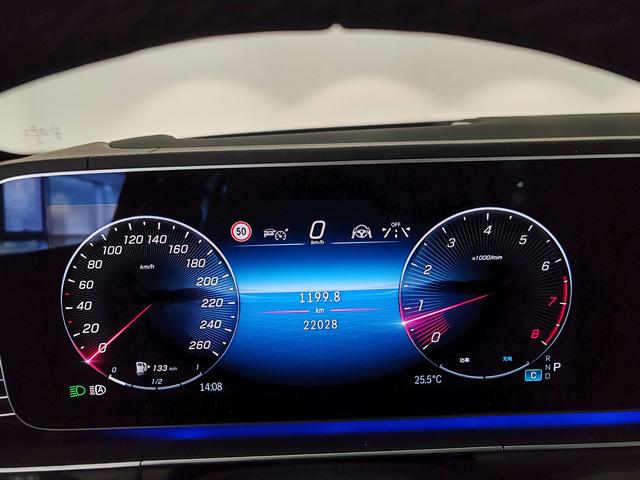 Mercedes-Benz GLS 2024 thumb 2