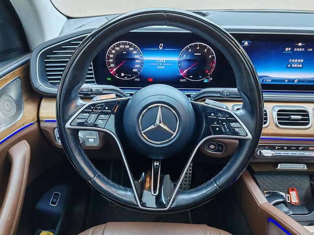 Mercedes-Benz GLS 2024 thumb 3