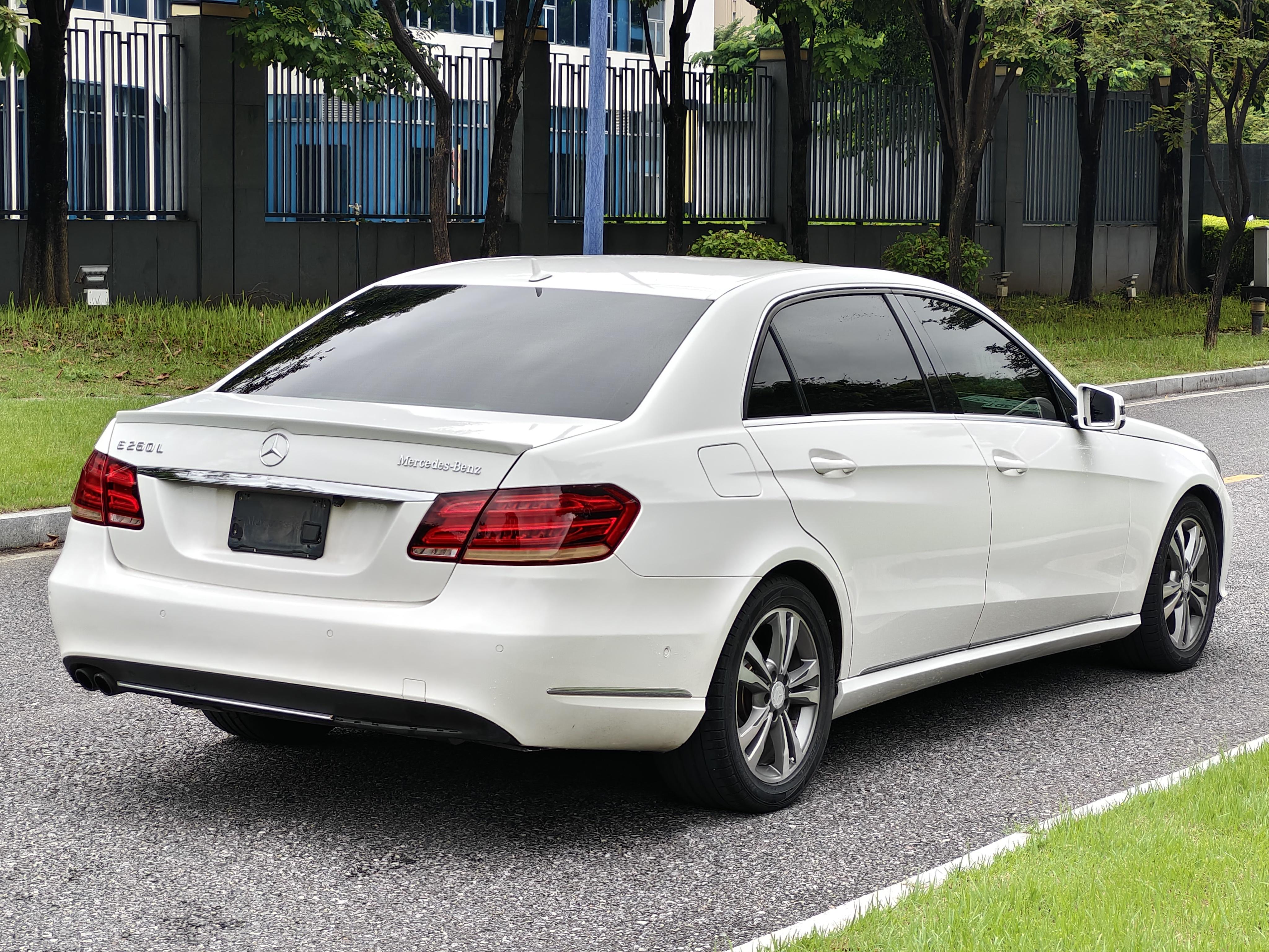 Mercedes-Benz E-Класс 2014 thumb 4
