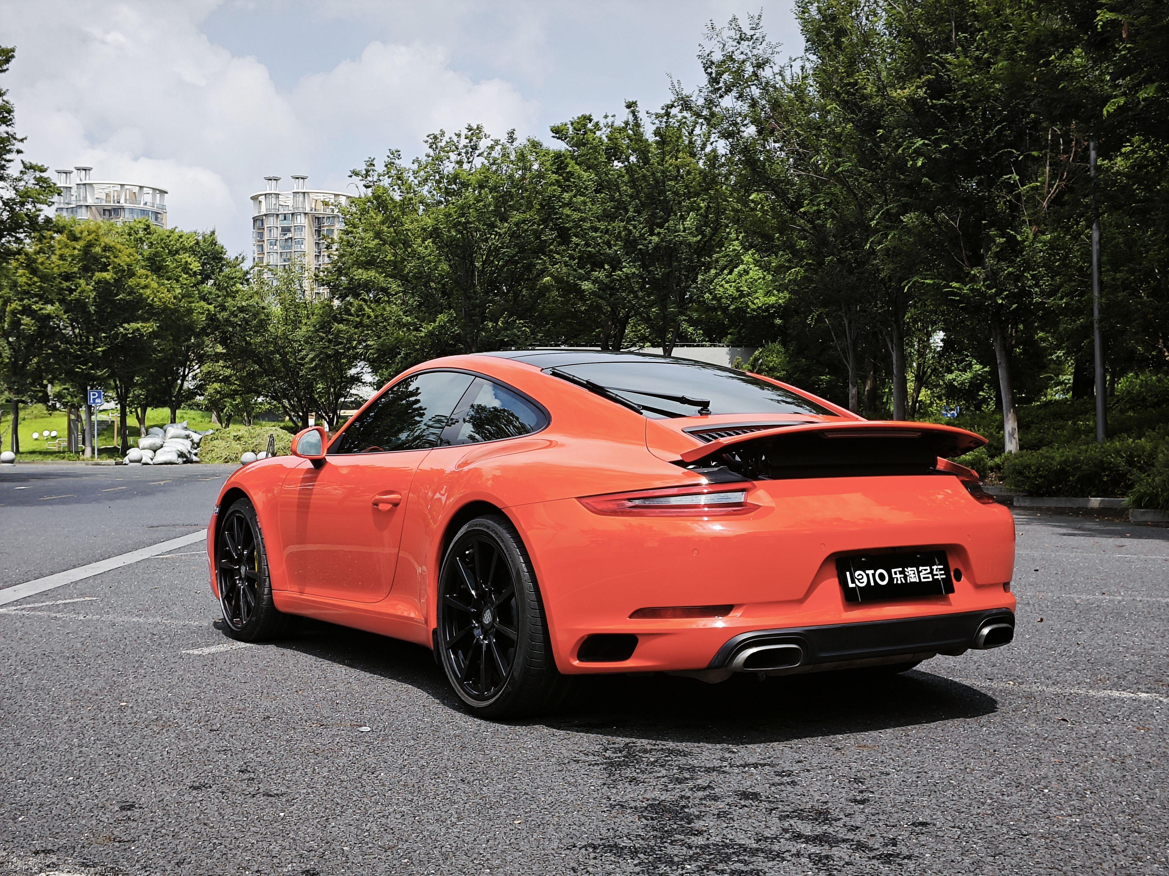 Porsche 911 2016 thumb 3
