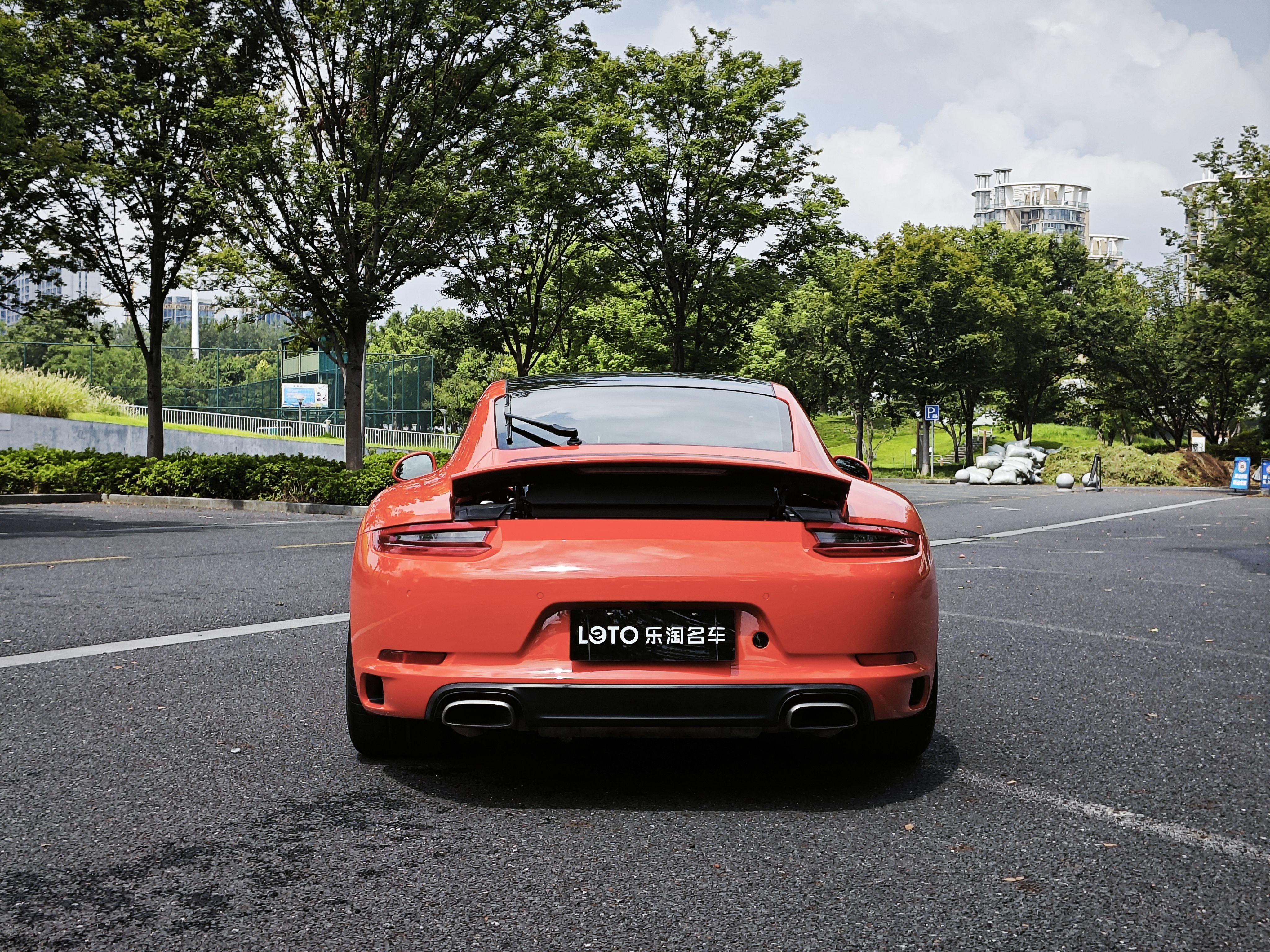Porsche 911 2016 thumb 4