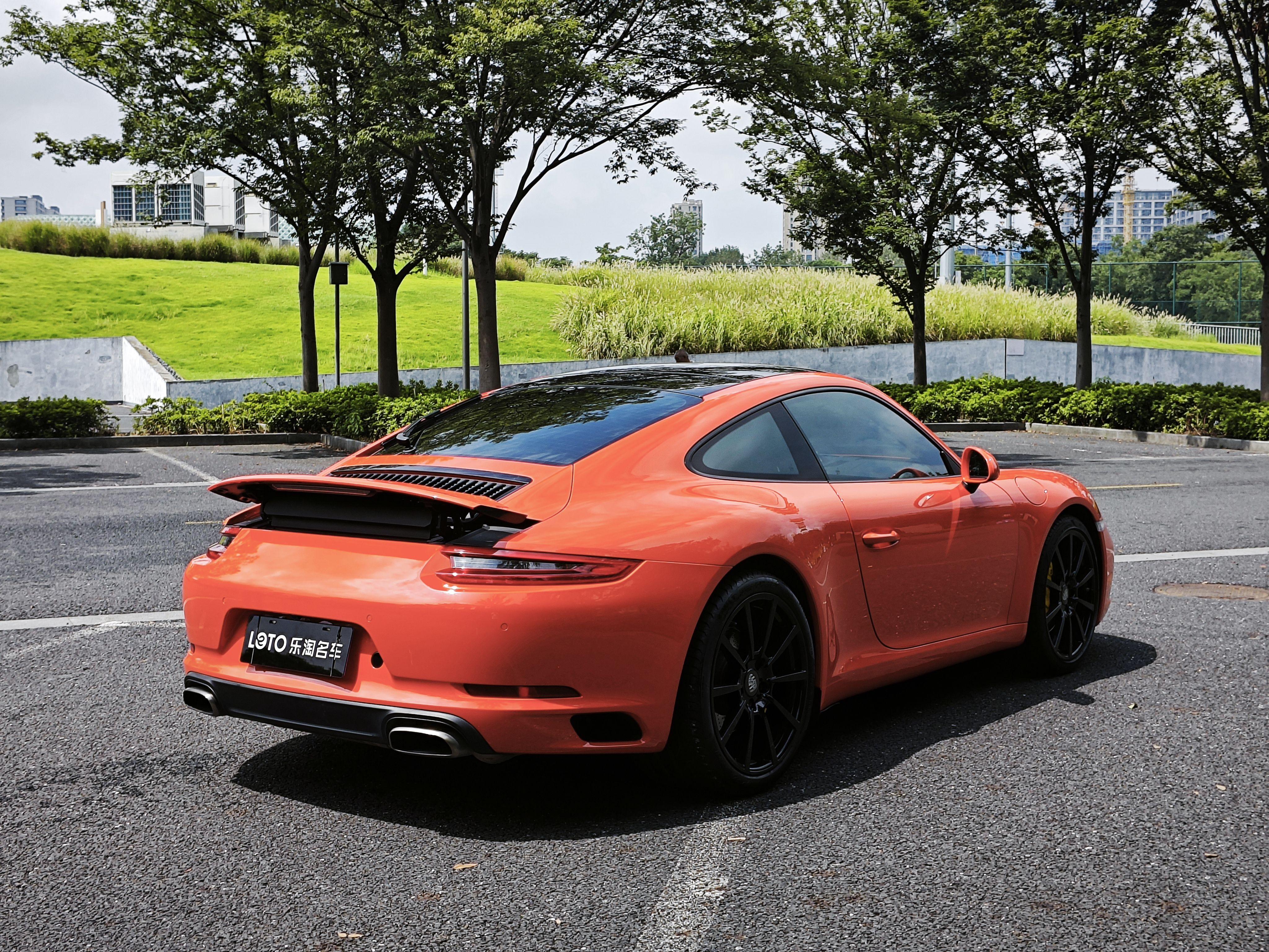 Porsche 911 2016 thumb 5