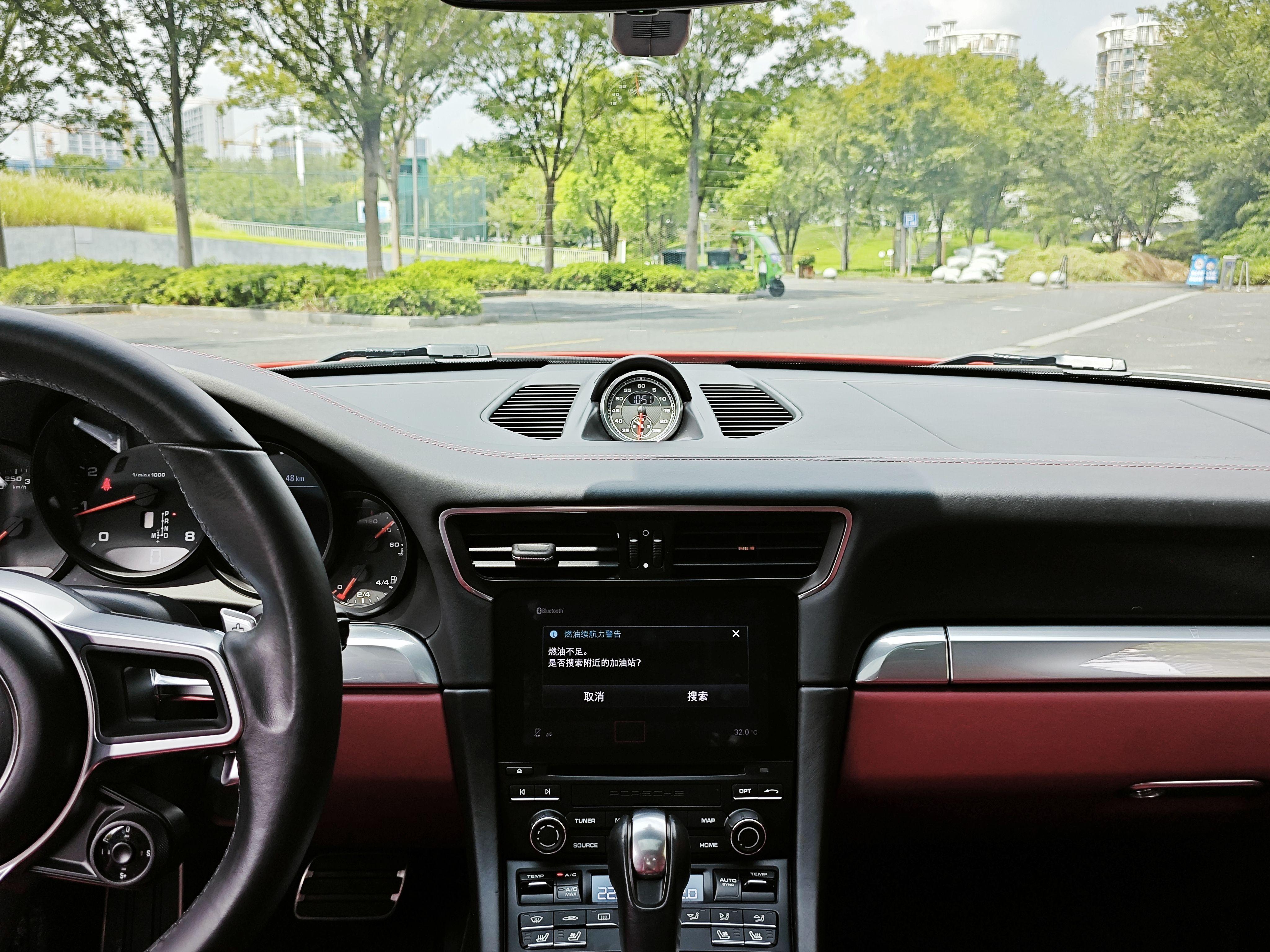 Porsche 911 2016 thumb 9