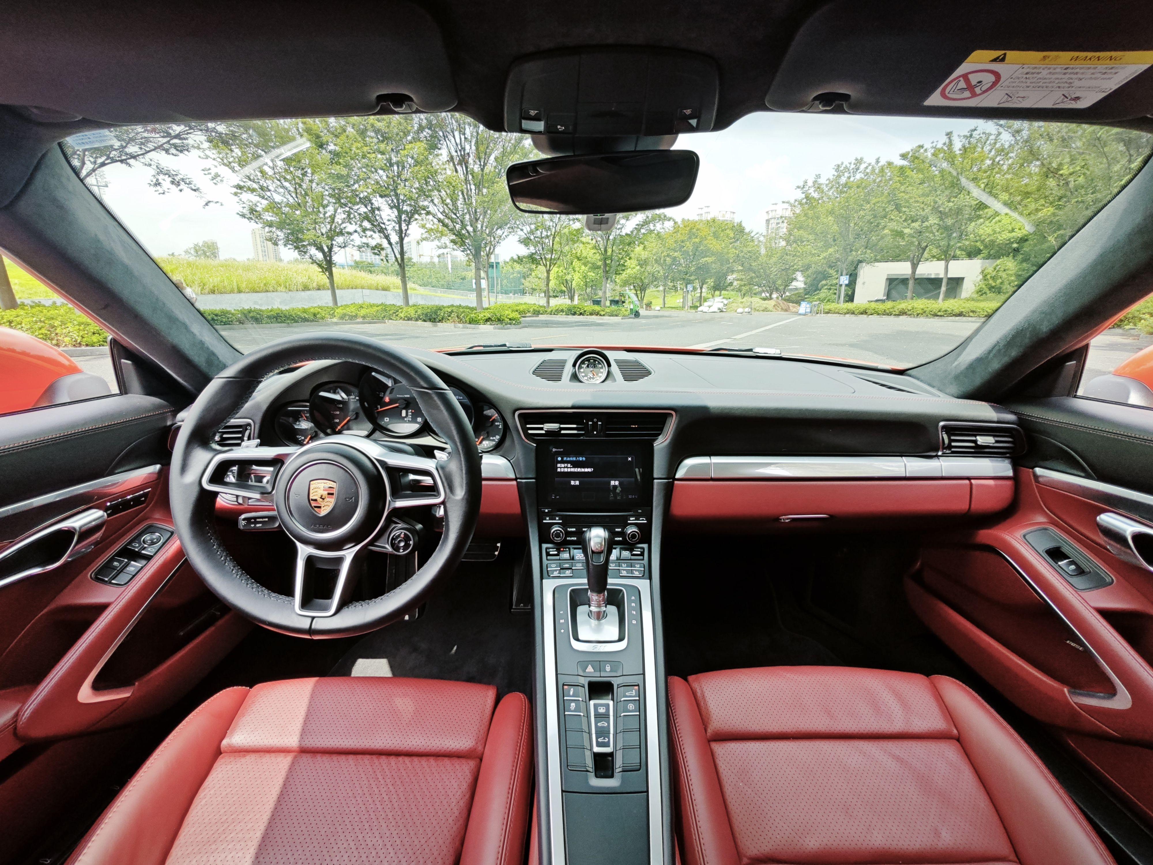 Porsche 911 2016 thumb 11