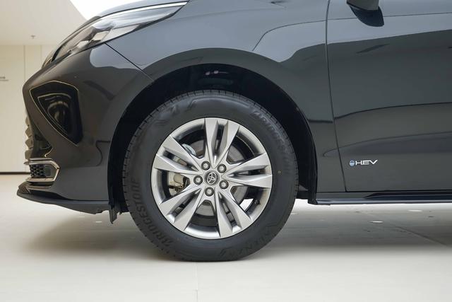Toyota Sienna 2024 thumb 5