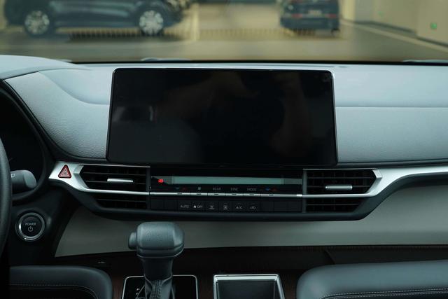 Toyota Sienna 2024 thumb 6