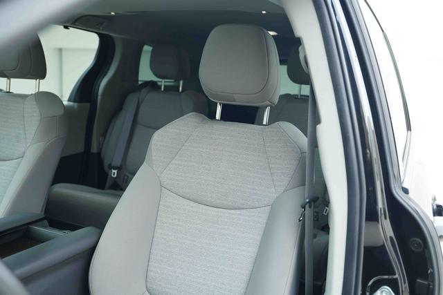 Toyota Sienna 2024 thumb 11