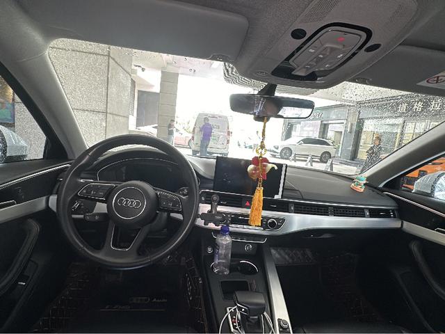 Audi A4 2020 thumb 3