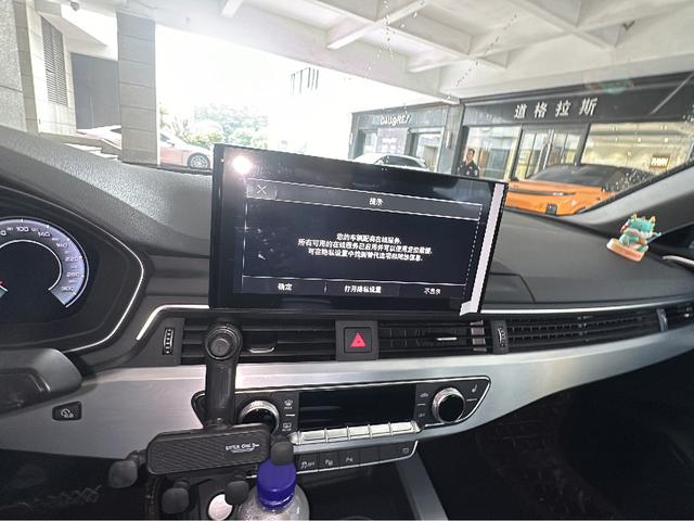 Audi A4 2020 thumb 6