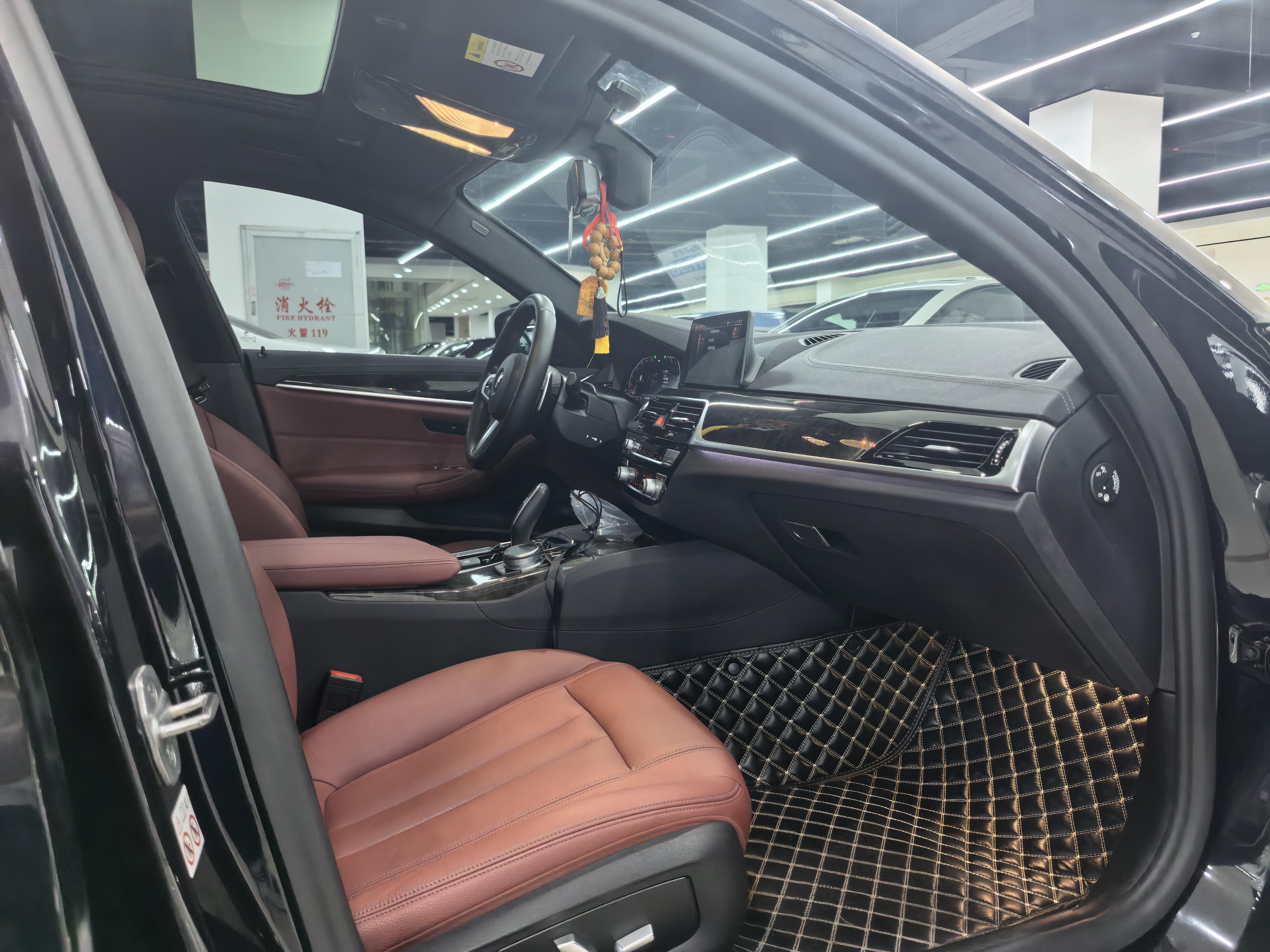 BMW 5 серии 2020 thumb 6
