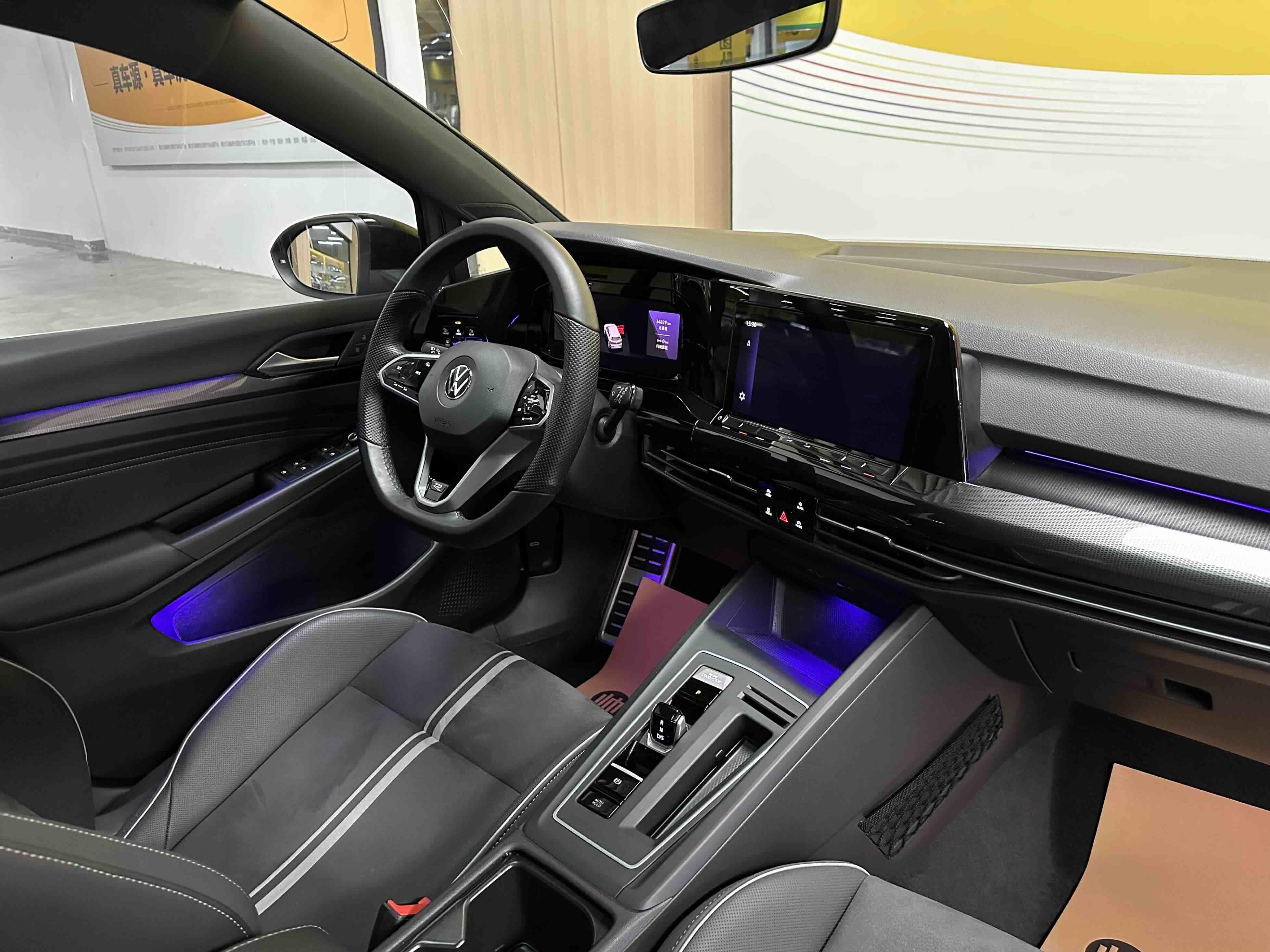 Volkswagen Golf Sportsvan 2023 thumb 7