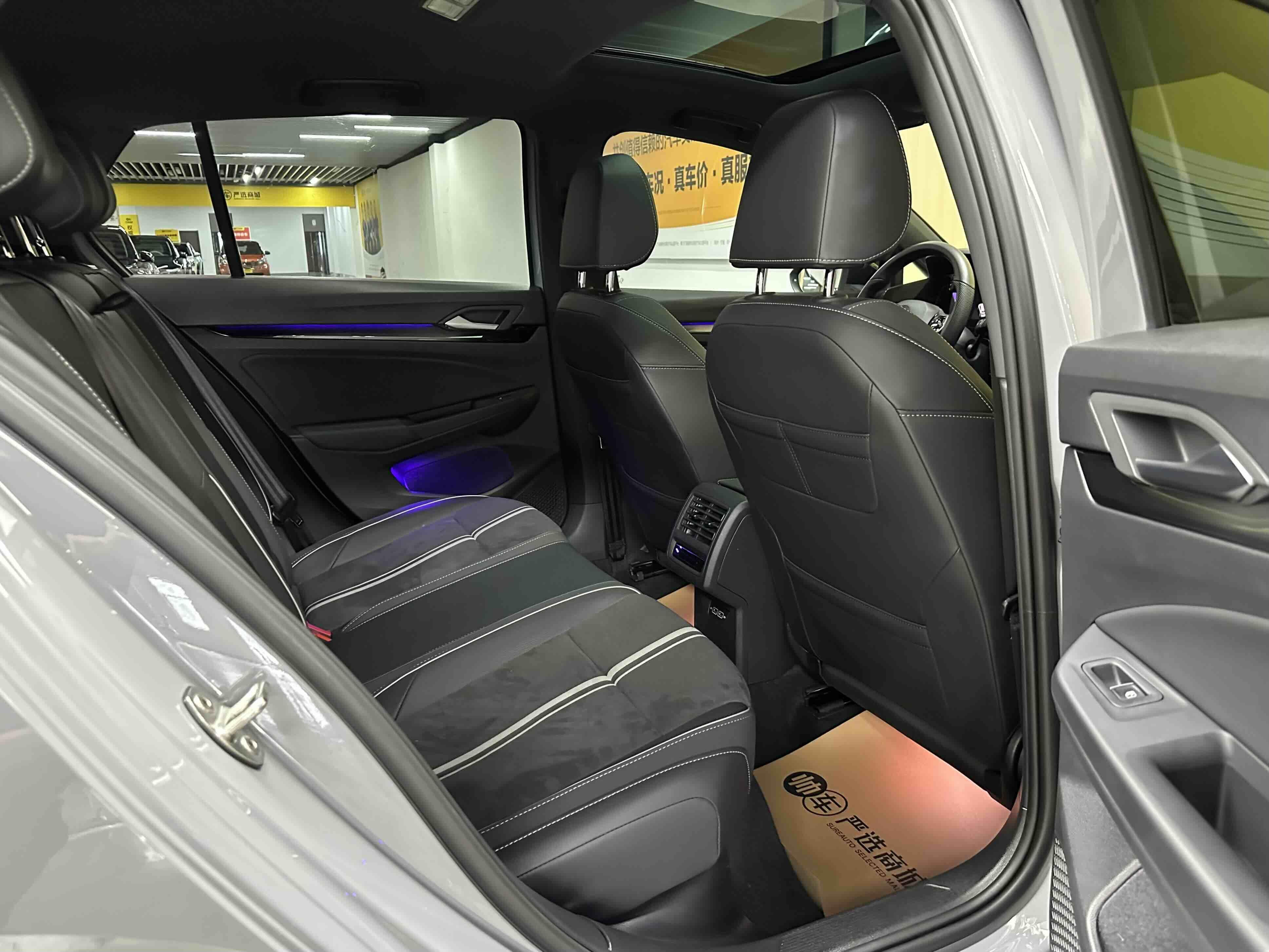 Volkswagen Golf Sportsvan 2023 thumb 10