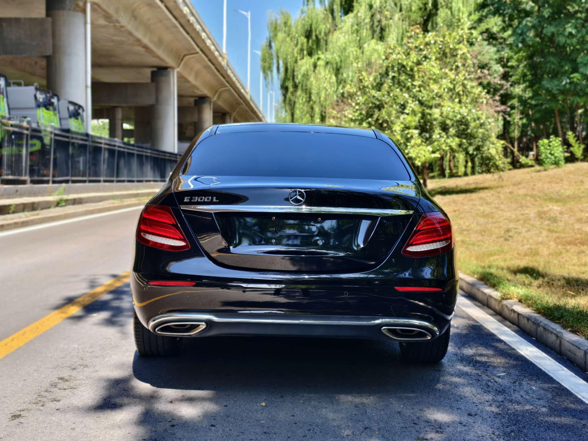 Mercedes-Benz E-Класс 2019 thumb 2