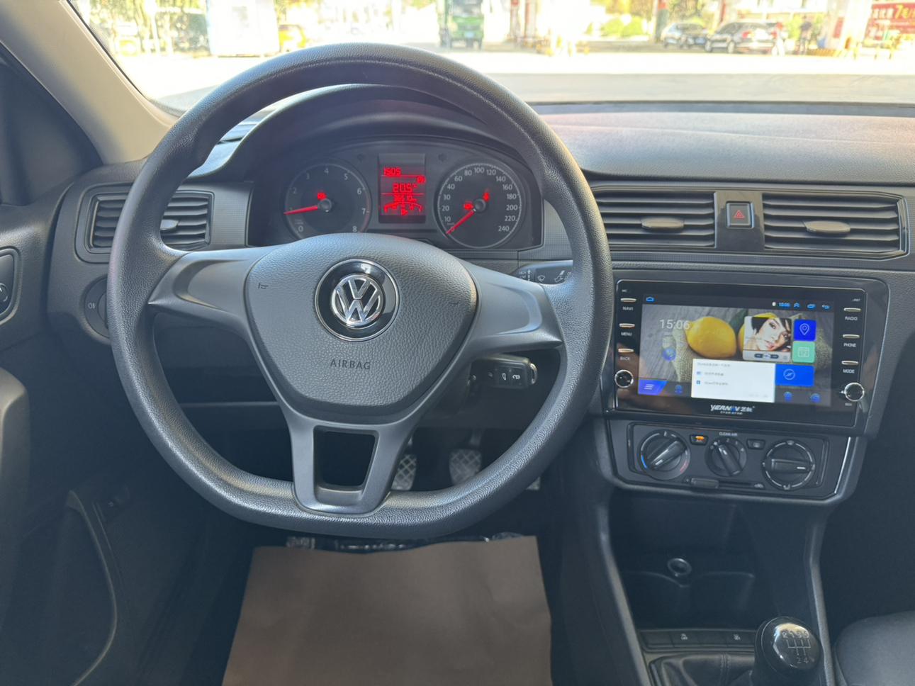 Volkswagen Santana 2021 thumb 8