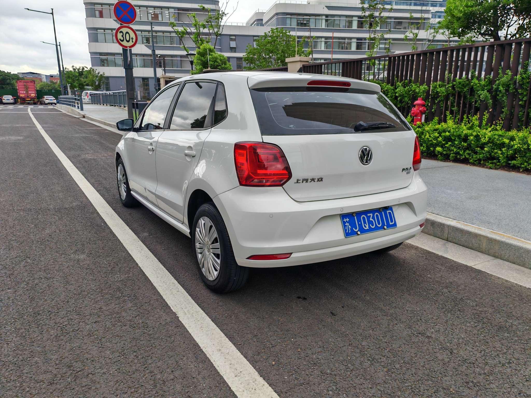 Volkswagen Polo 2018 thumb 3