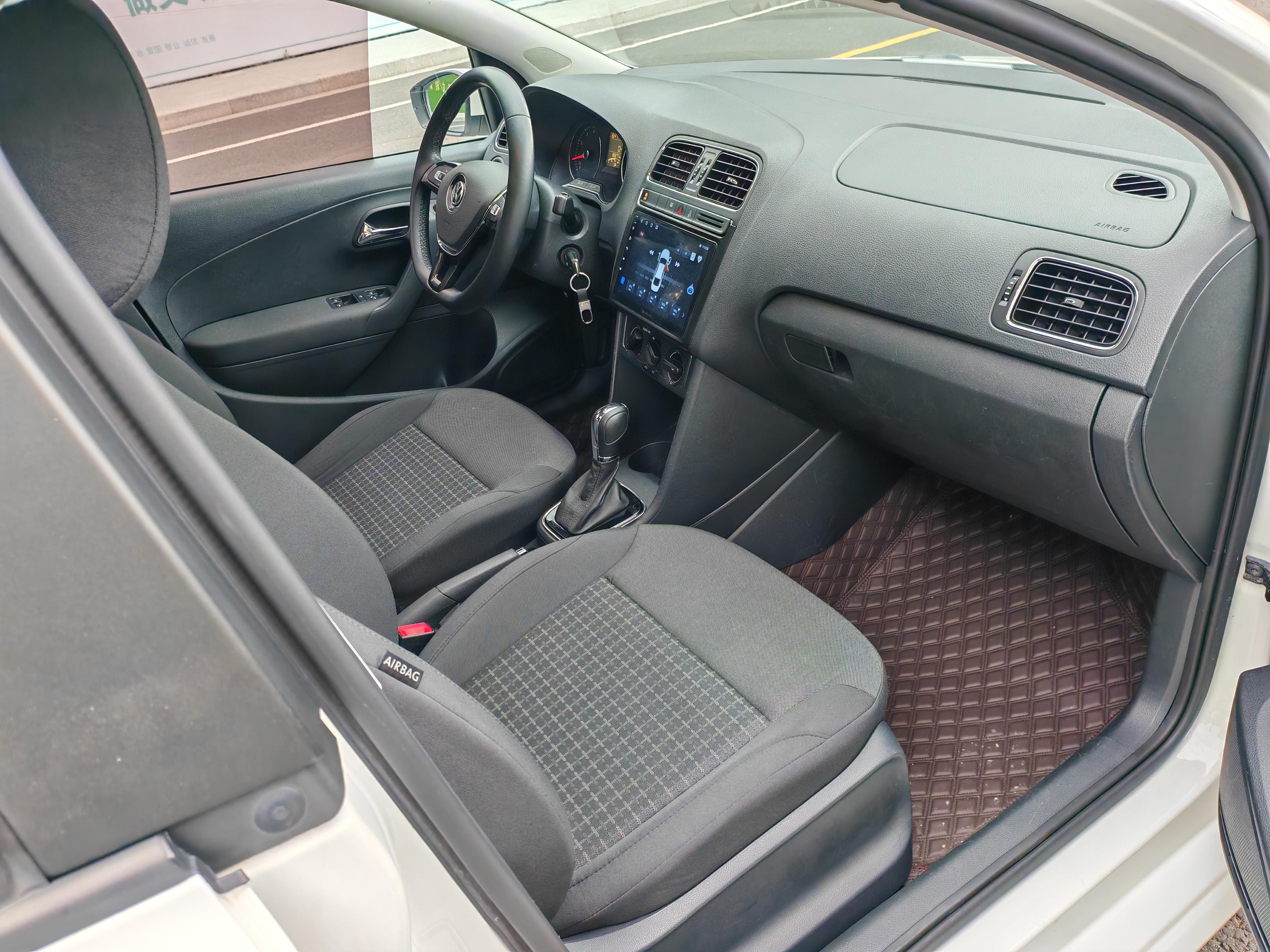 Volkswagen Polo 2018 thumb 5