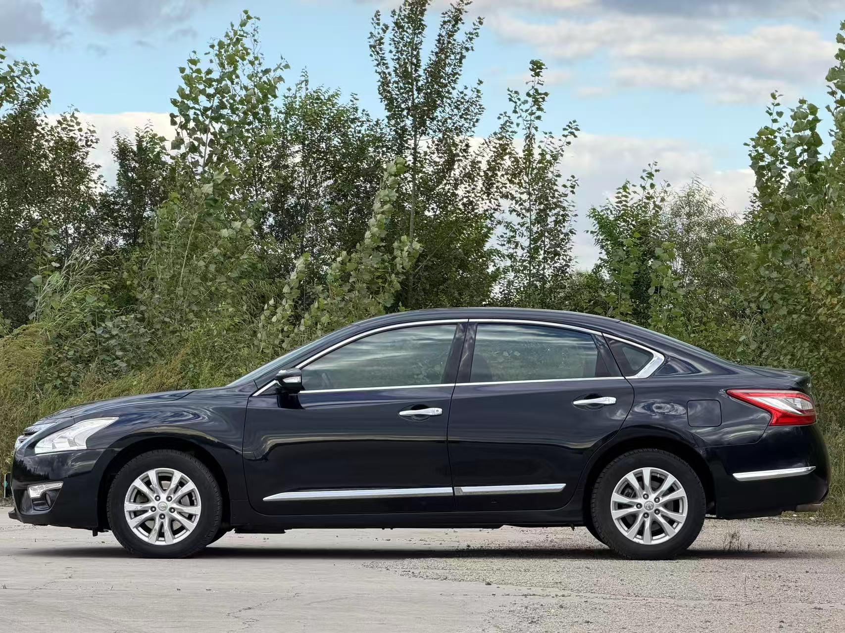 Nissan Altima 2013 thumb 2