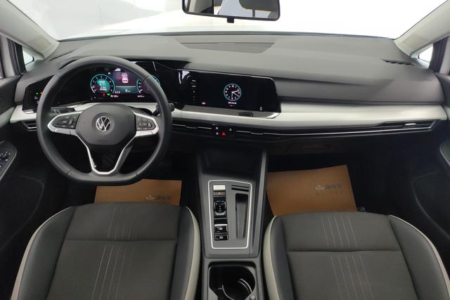 Volkswagen Golf Sportsvan 2021 thumb 10