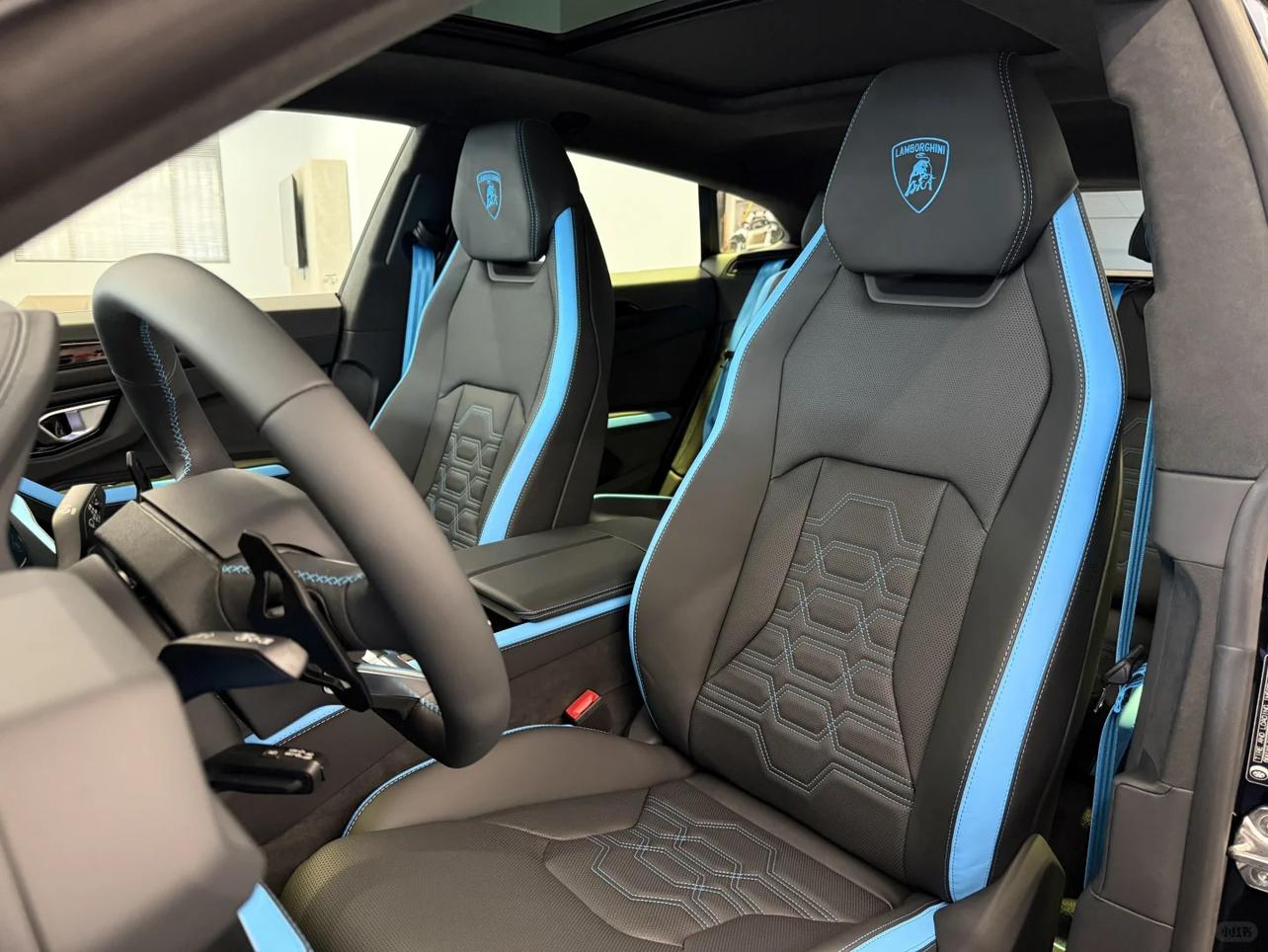 Lamborghini Urus SE 2026 thumb 10