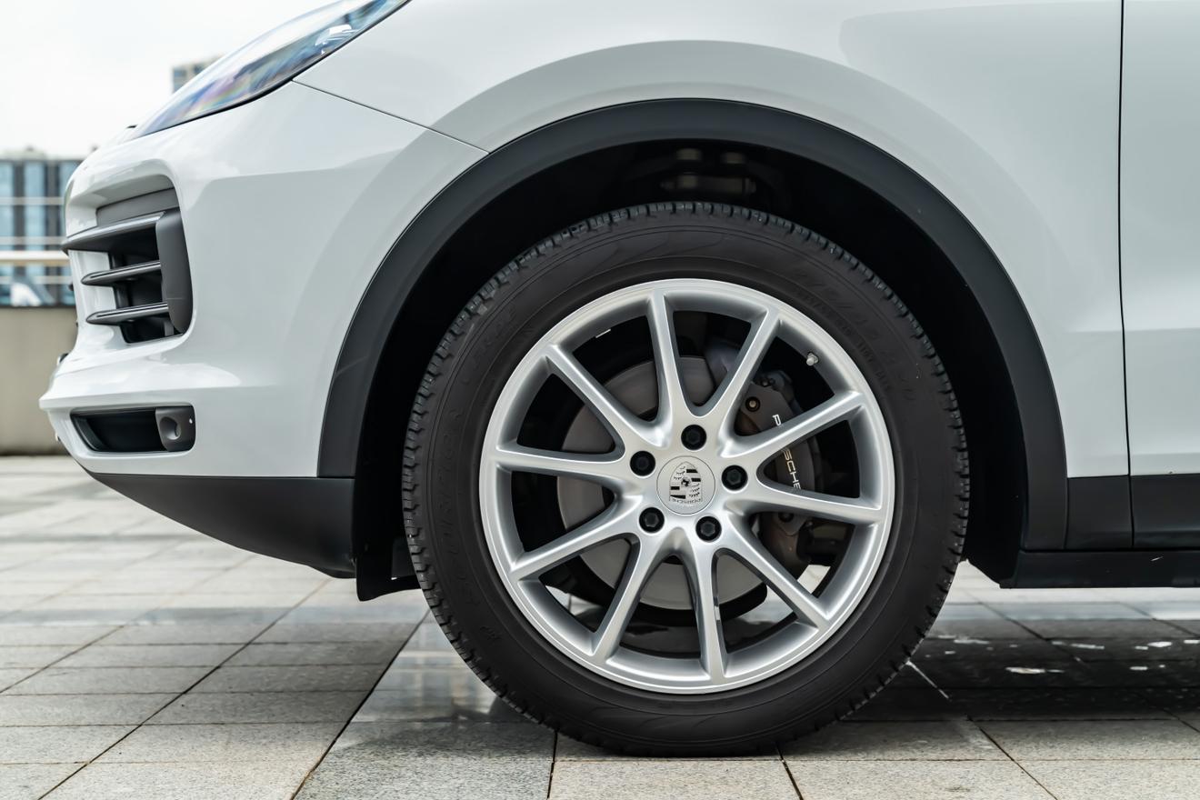 Porsche Cayenne 2019 thumb 7