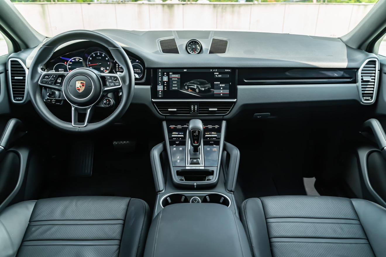 Porsche Cayenne 2019 thumb 12