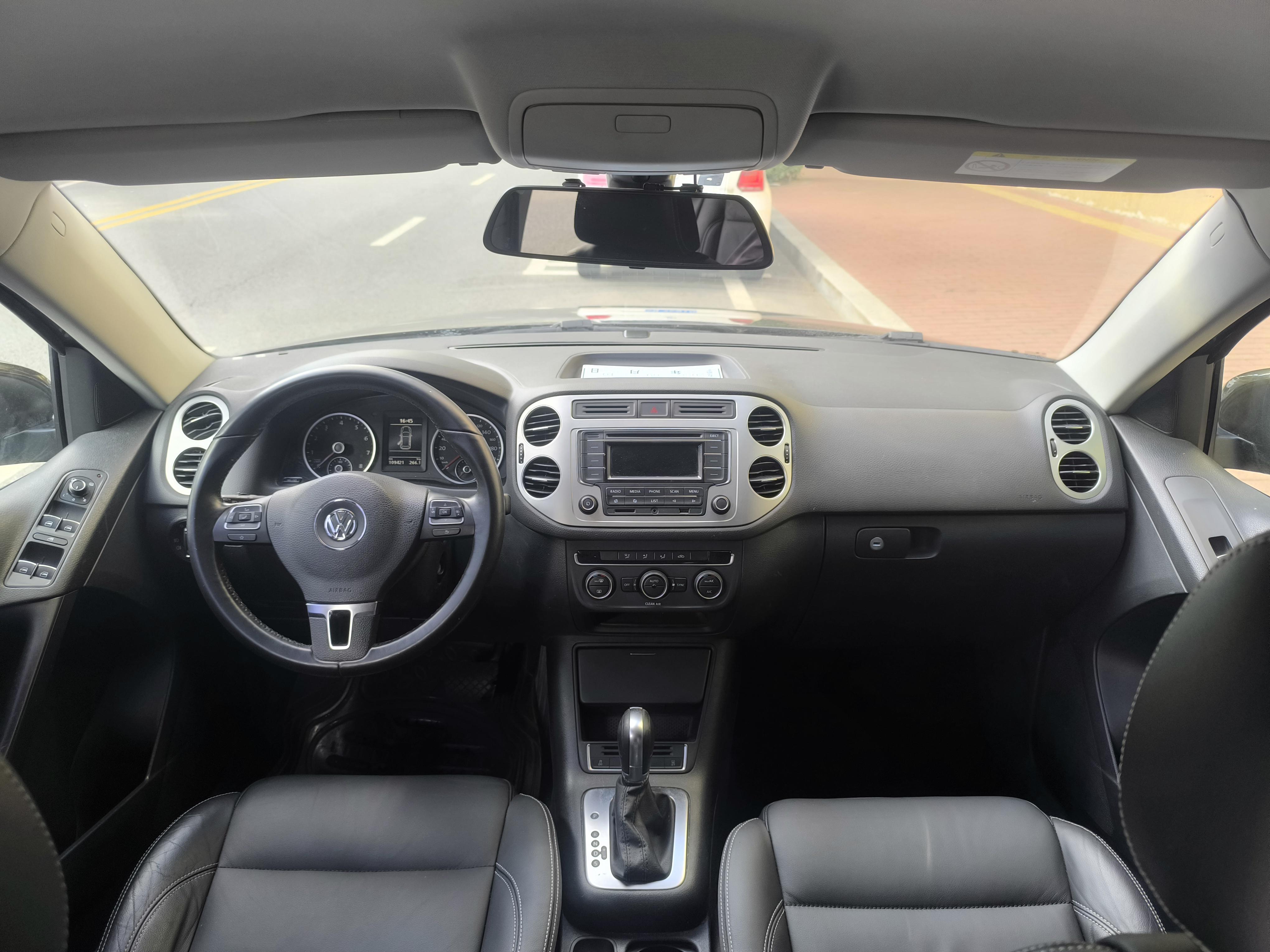 Volkswagen Tiguan 2016 thumb 5