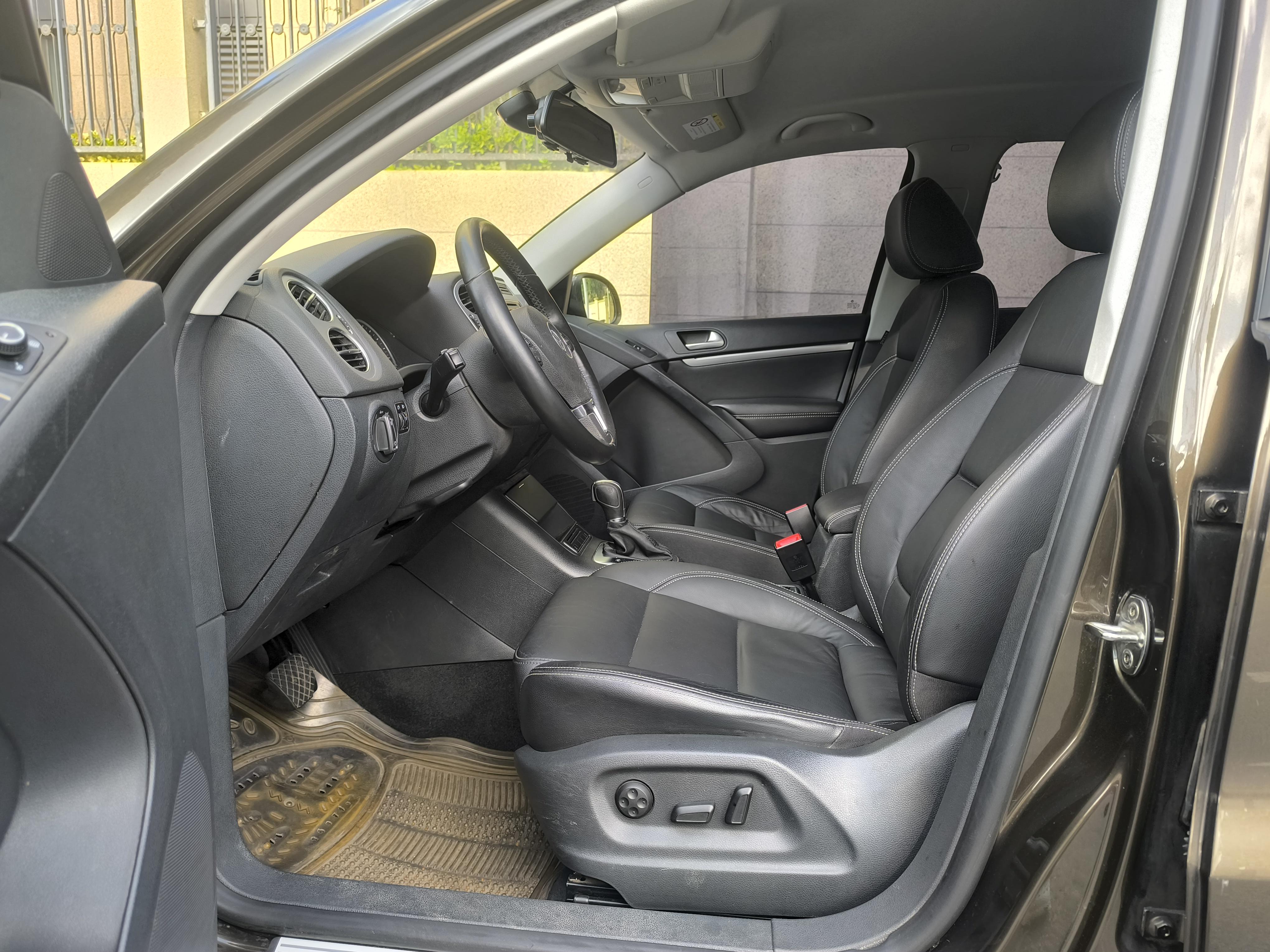Volkswagen Tiguan 2016 thumb 6
