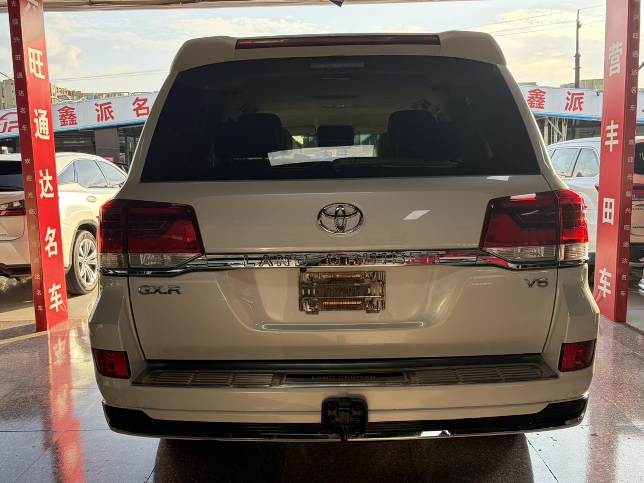 Toyota Land Cruiser 2020 thumb 3