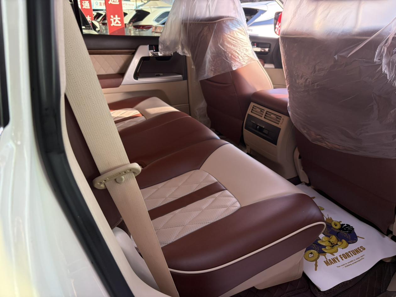 Toyota Land Cruiser 2020 thumb 6