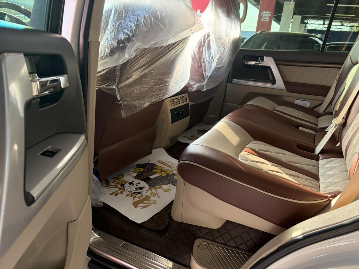 Toyota Land Cruiser 2020 thumb 12