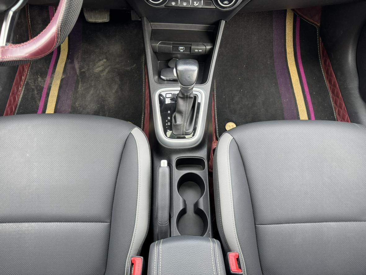 Kia Stonic 2021 thumb 12