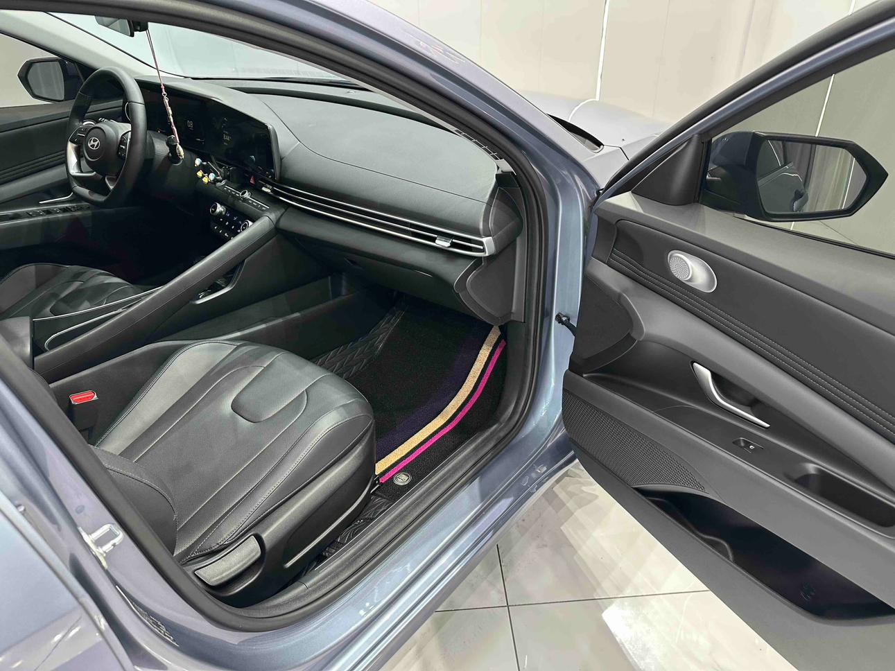 Hyundai Elantra 2023 thumb 7