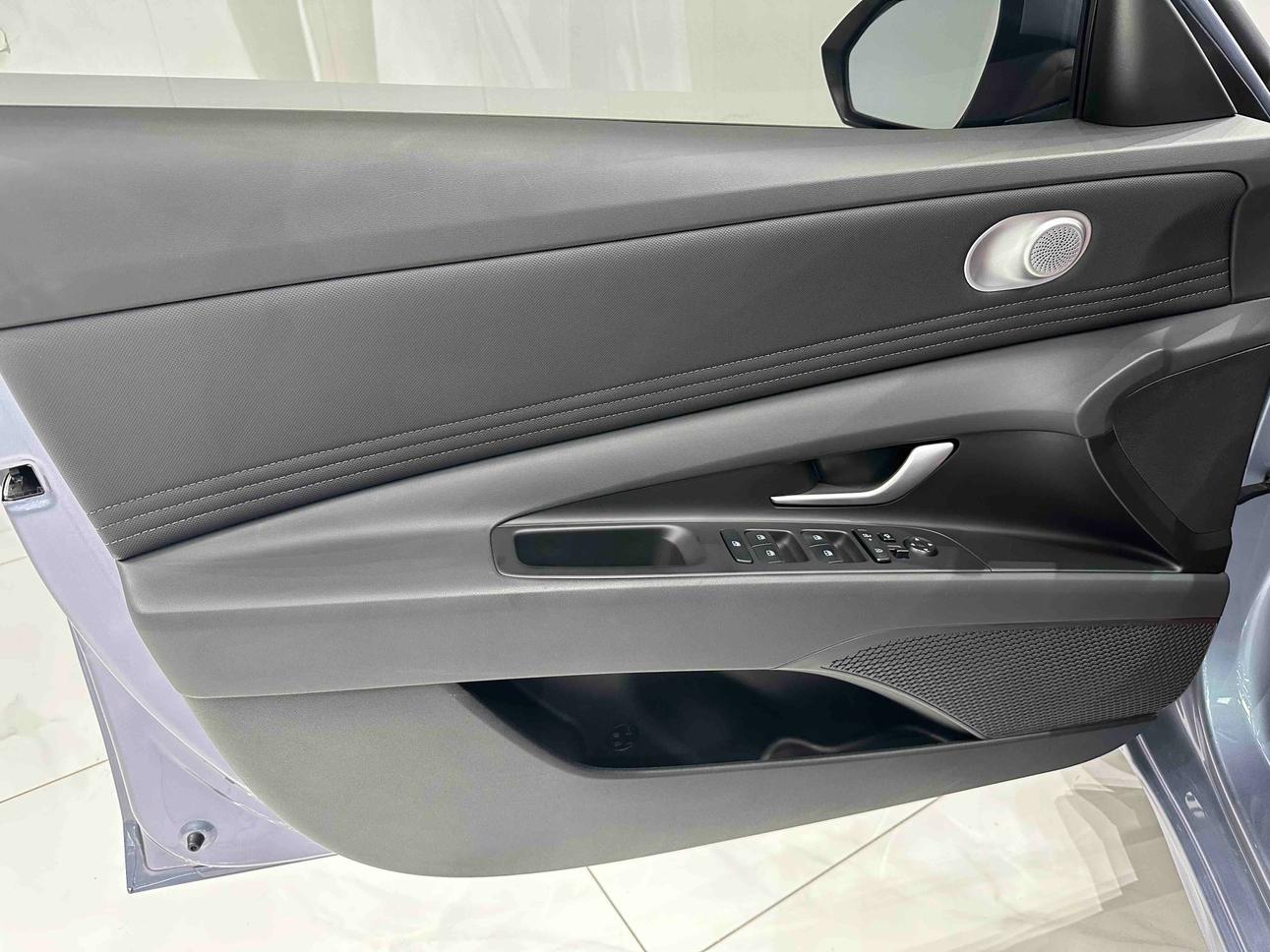 Hyundai Elantra 2023 thumb 8